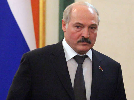 Лукашенко зальет Украину бензином
