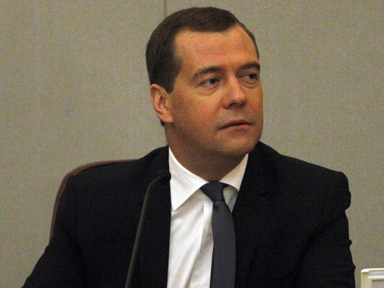 Гарун аль Рашид, он же Медведев. Зачем премьеру проверять цены в магазинах?