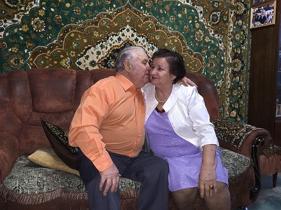 Астраханские семьи делятся секретами счастливого брака