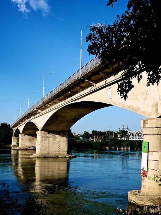 Мосты через реку кубань. Краснодар река кубань мост. Мосты через реку кубань. Краснодар река кубань мост. Краснодар река кубань мост.