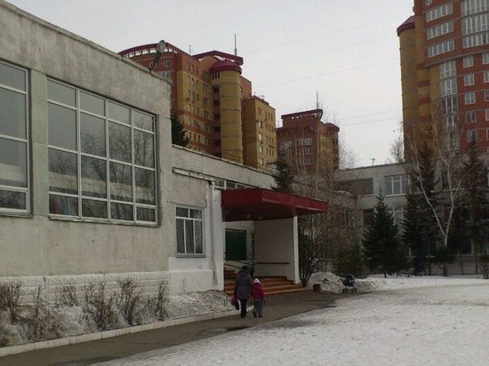 Новокузнецк, гимназия № 62, улица Тольятти