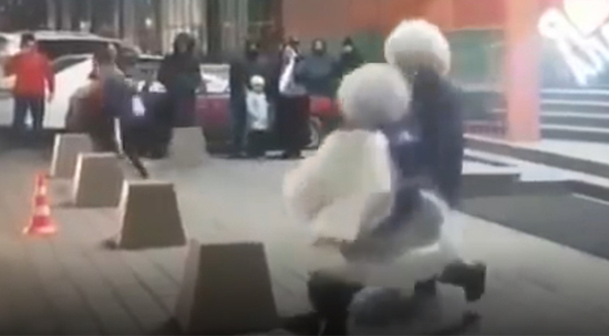 Видео - Общество - Украли, "Переломали": Кавказский Жених Дважды Уронил  Невесту Во Время Похищения