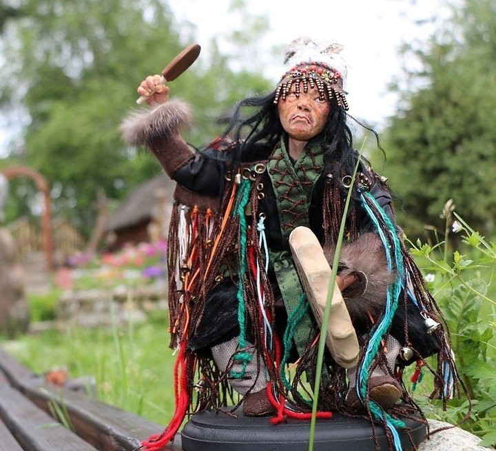 В России живут около 4000 шаманов, среди них шаманы Хакасии - МК Хакасия
