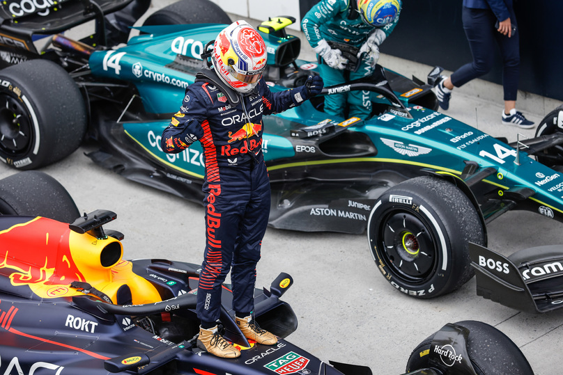 фернандо алонсо 2006. Ferrari f1 1984. шарль леклер 2023. гонщик. чемпион формулы 1 2023.