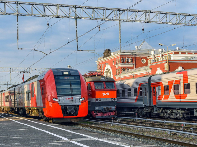 Курск и Москву в дни праздников свяжут четыре дополнительных поезда - МК Чернозе
