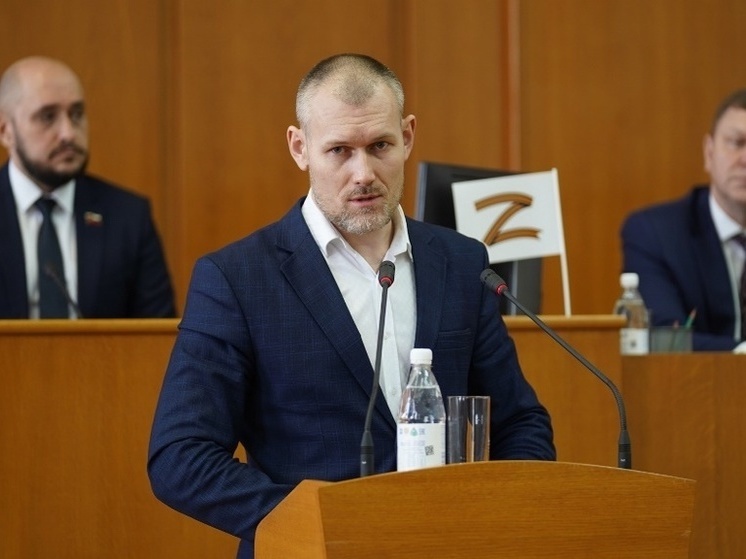 Стража, в ружье: начальник Департамента дорожного хозяйства Андрей Накрошаев пре