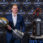 Натан Маккиннон