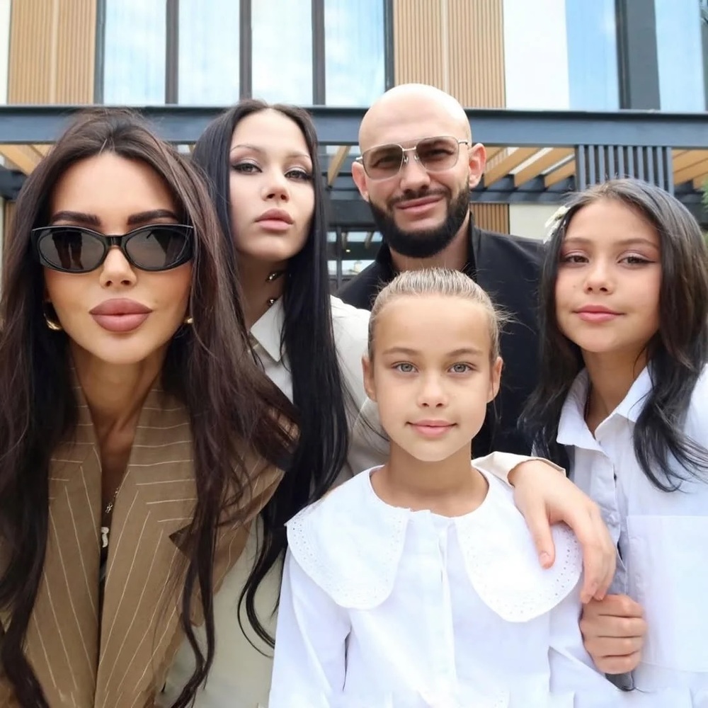 знаменитости с детьми Дети знаменитостей, которые незаметно повзрослели - Рамблер ...