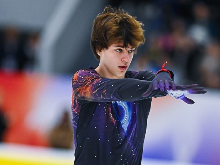 Дикиджи впереди: чемпион России лидирует после короткой программы в Казани